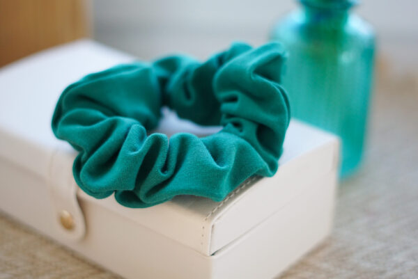 Gumka do włosów SCRUNCHIE Butelkowa zieleń