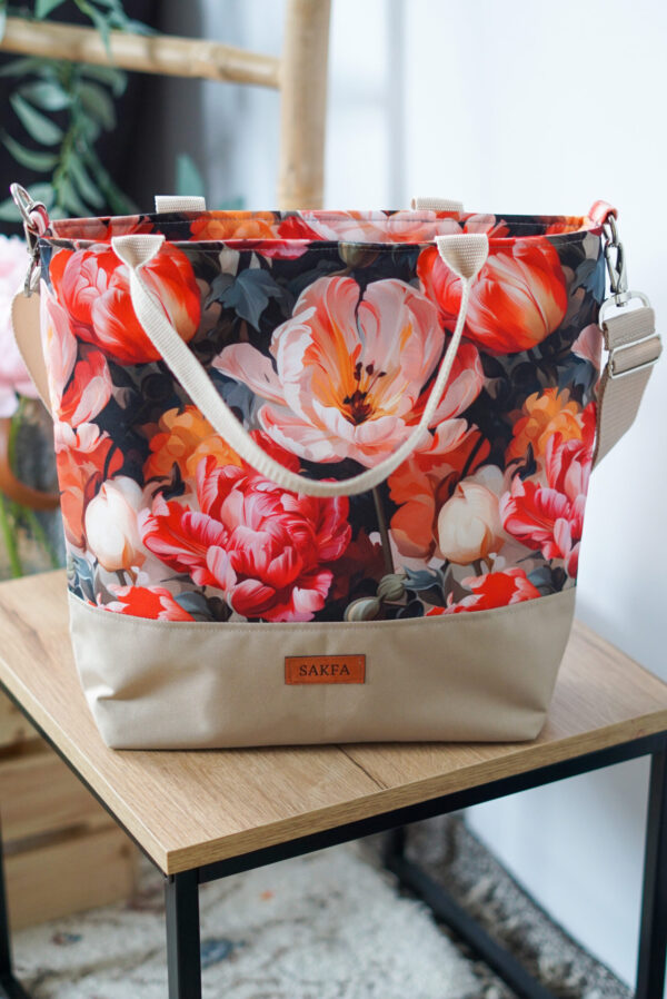 Listonoszka Emma - Tulipany