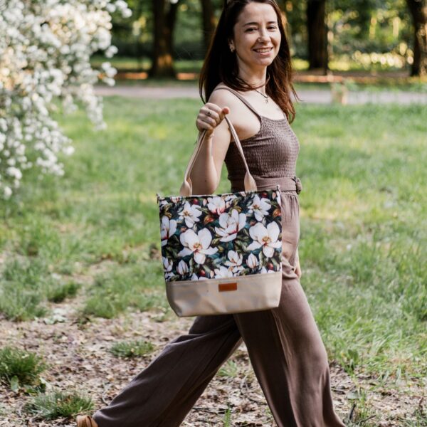 Listonoszka Emma - Magnolie