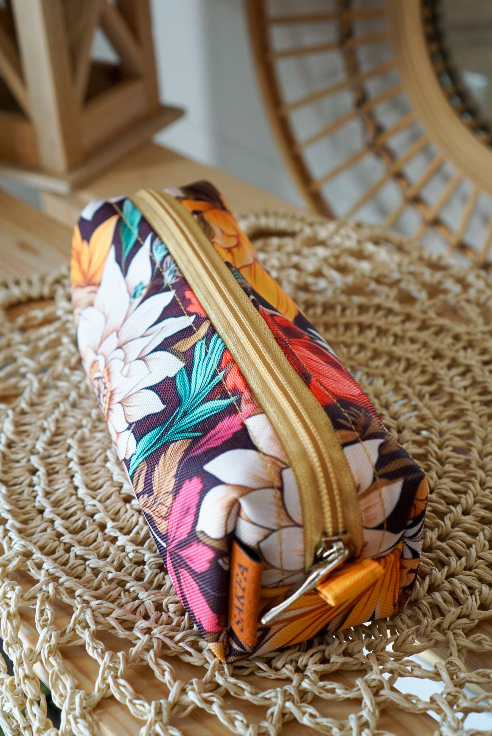 Kosmetyczka / Piórnik - Kwiatowy raj - obrazek 3