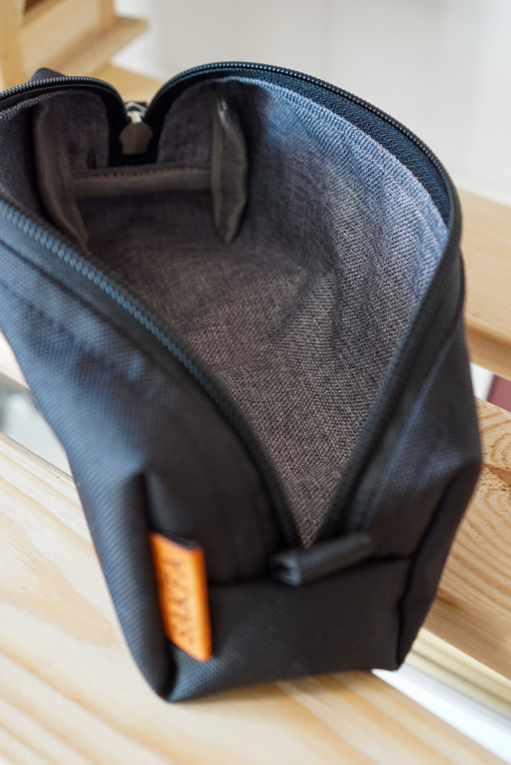 Kosmetyczka / Piórnik - Black - obrazek 2