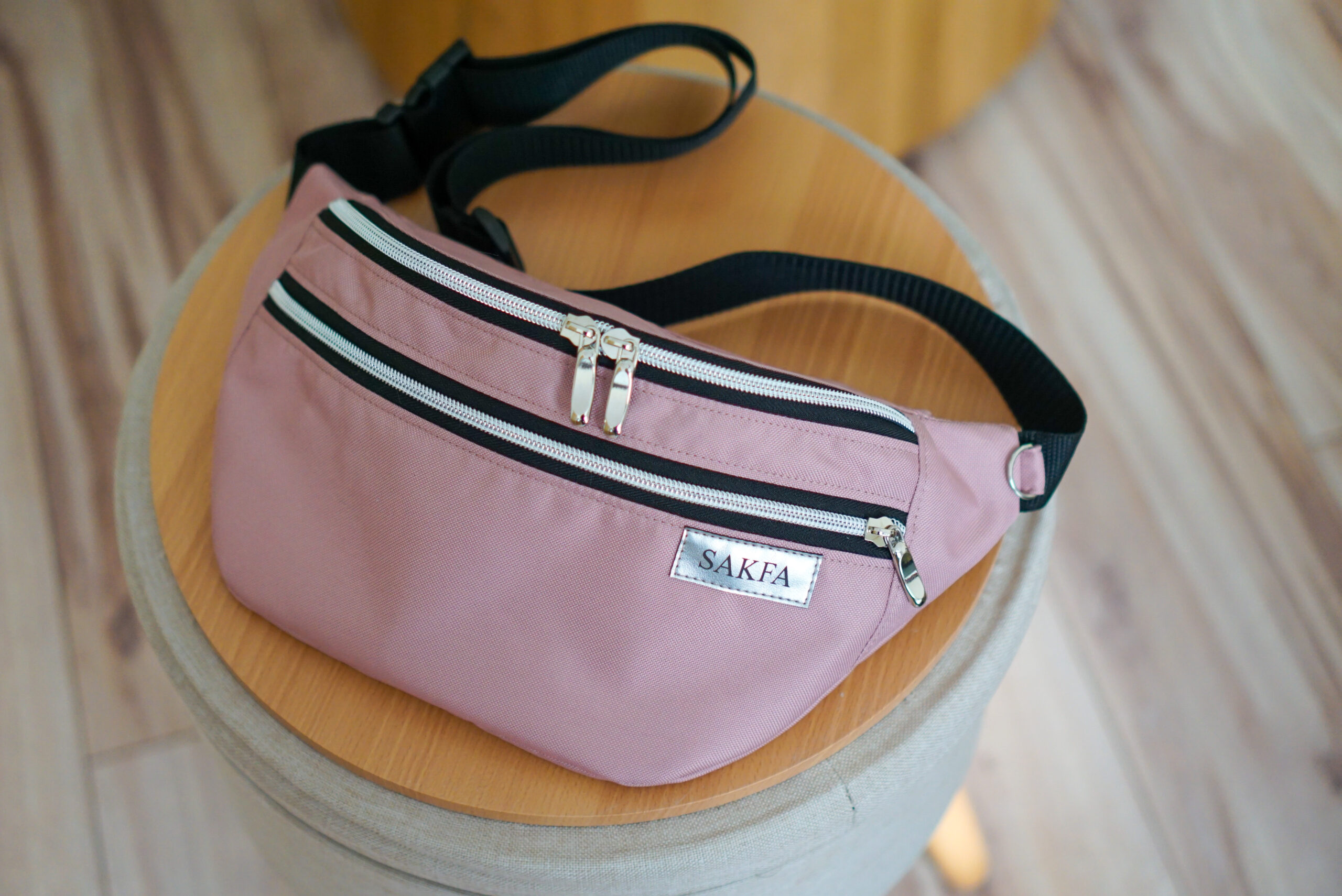 Nerka medium Plus - Pudrowy róż LIMITED