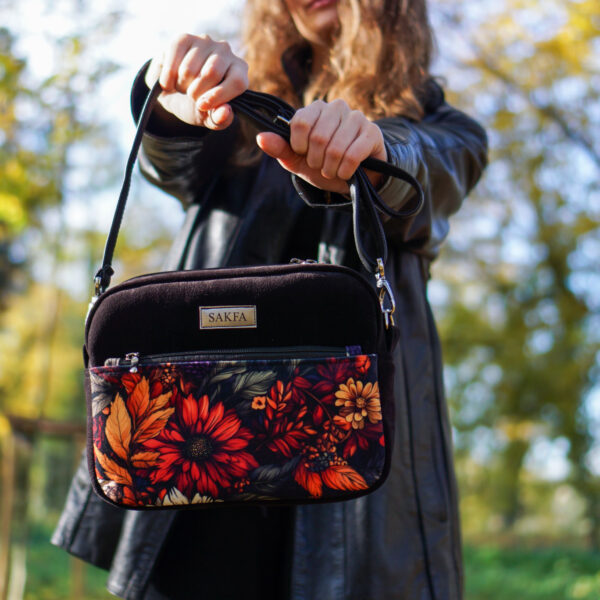 Listonoszka Sophie Black - Jesienne liście