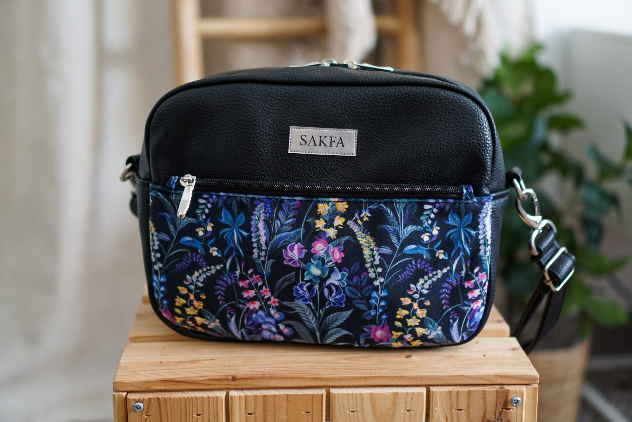 Listonoszka Sophie Black - Polne dzwonki