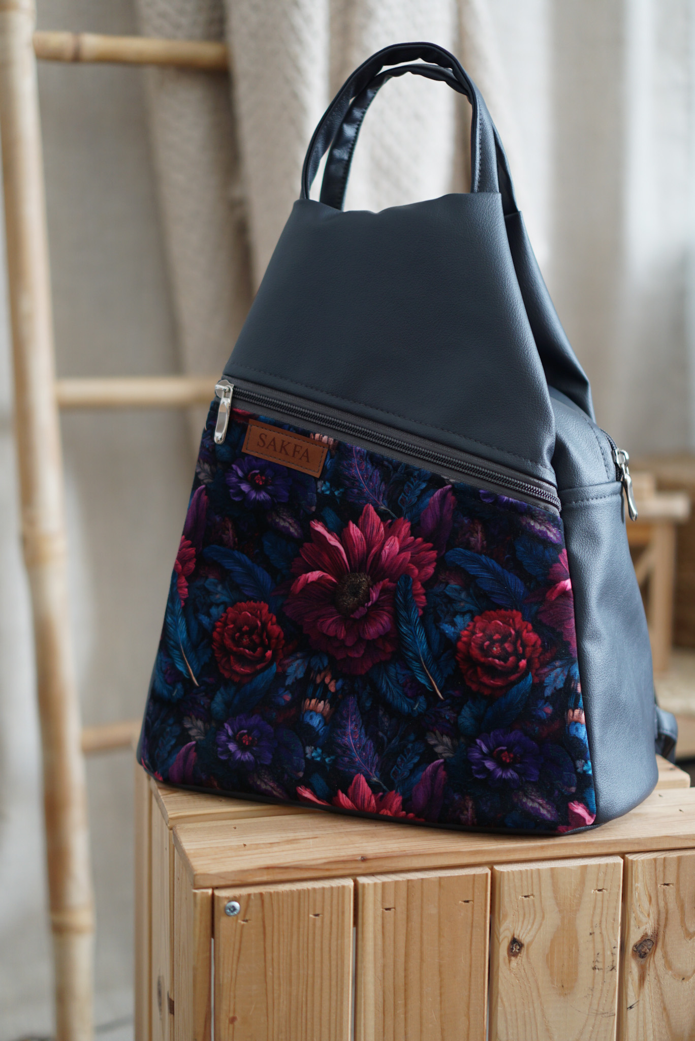 Plecak Lilly Grey - Kwiaty w piórach