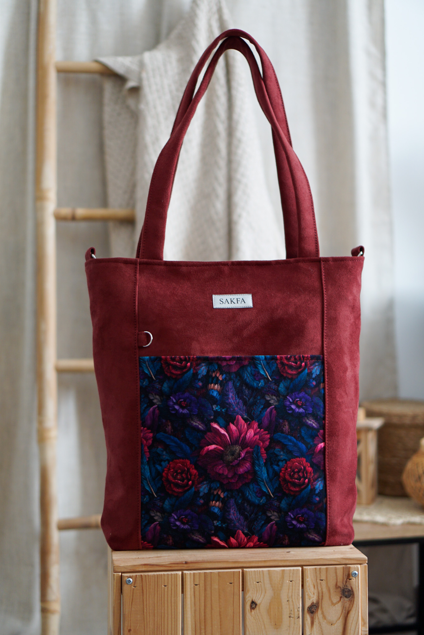 Shopperka Laura Bordo - Kwiaty w piórach