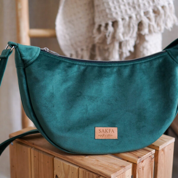 Torebka welurowa półksiężyc Luna  - Butelkowa zieleń