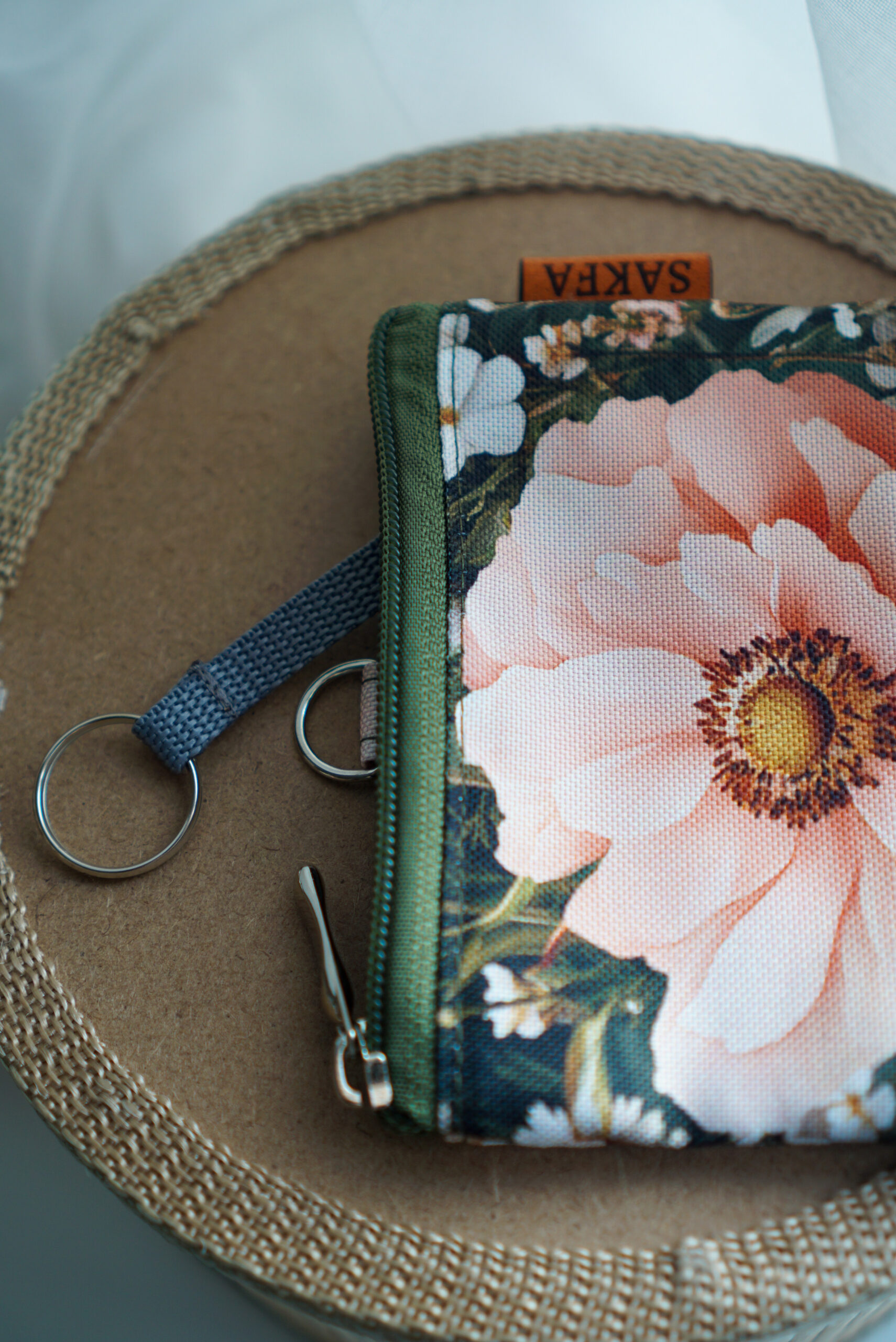 Mała saszetka - Stokrotki i piwonie - obrazek 2