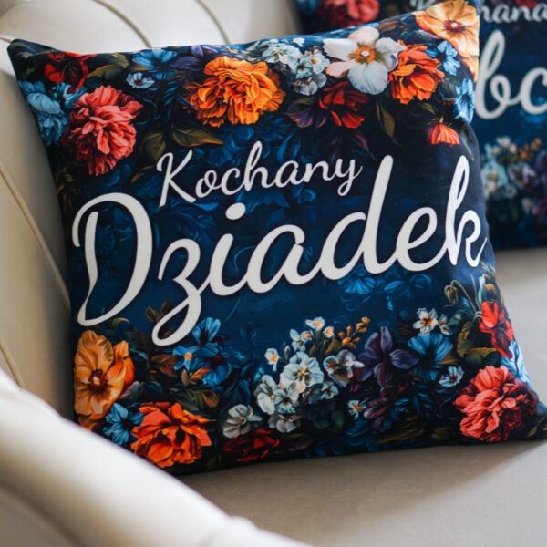 Welurowa Poduszka „Kochany Dziadek” –  prezent na Dzień Dziadka | wzór 1